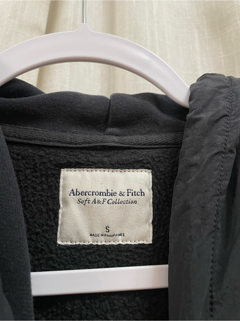 2 Abercrombie soft AF cropped hoodie s - Picture 9 of 14